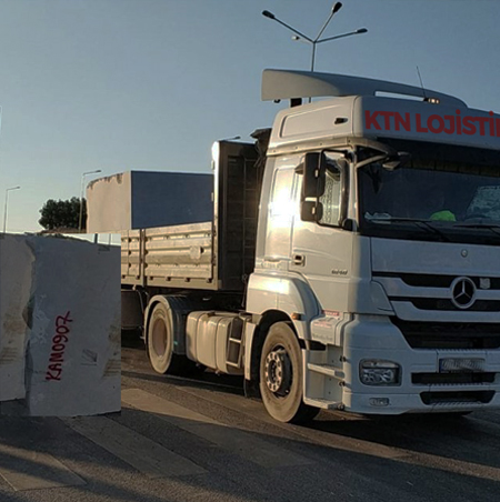 Ktn Lojisik Taşımacılık Hizmeti İzmir, Blok Depolama İndirme-Bindirme , Sandıklı Mermer Depolama , Sandıklı Konteyner Yükleme ,  Bandıl Konteyner Yükleme , Bandıl Depolama , İç ve Dış Nakliye Hizmetleri Sunmaktadır